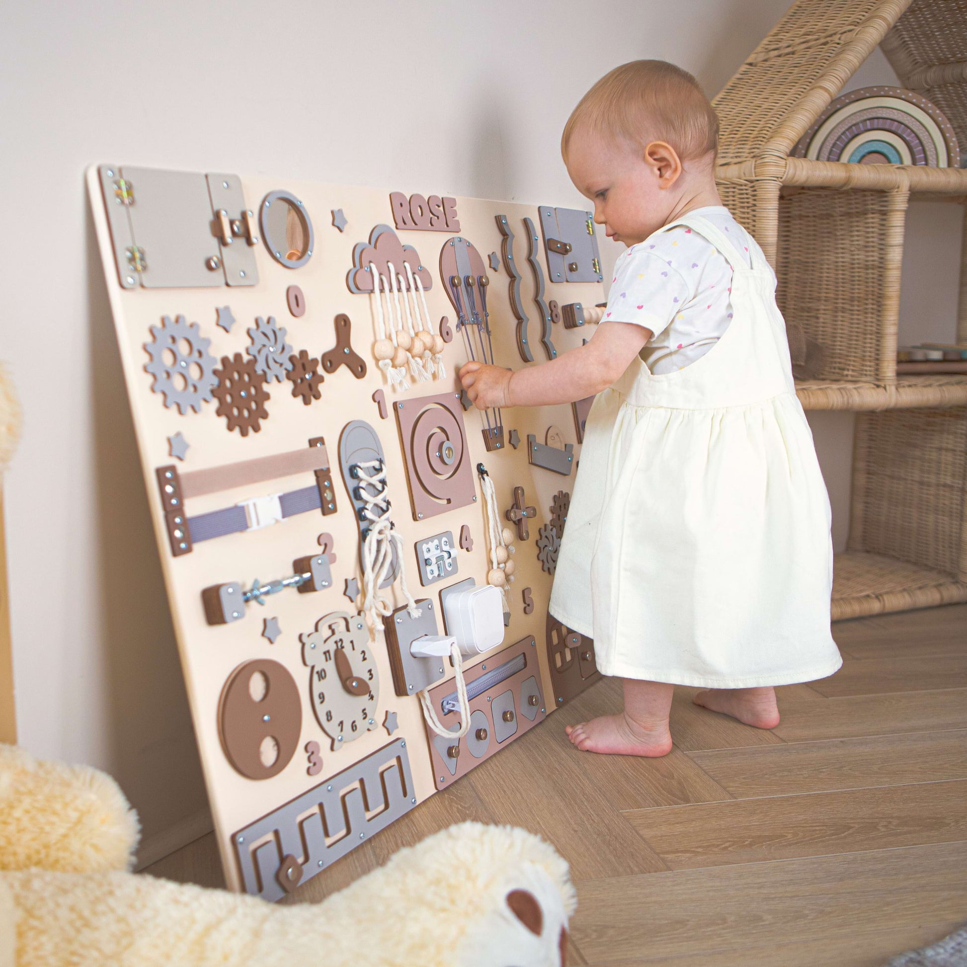 Busy Board Montessori en bois 90x60 cm pour enfant dès 1 an
